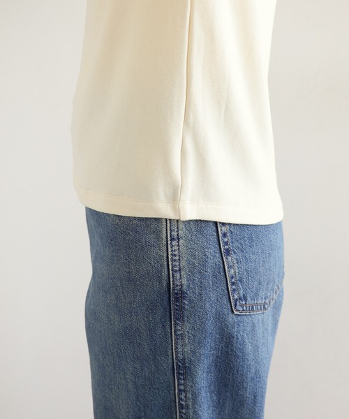 andme(アンドミー)の「【選べるネックデザイン】フライス長袖トップス(Tシャツ/カットソー・レディース・サックスブルー系/アイボリー系/ブラック系/ブラック/アイボリー/サックスブルー・FREE)」の19枚目の写真