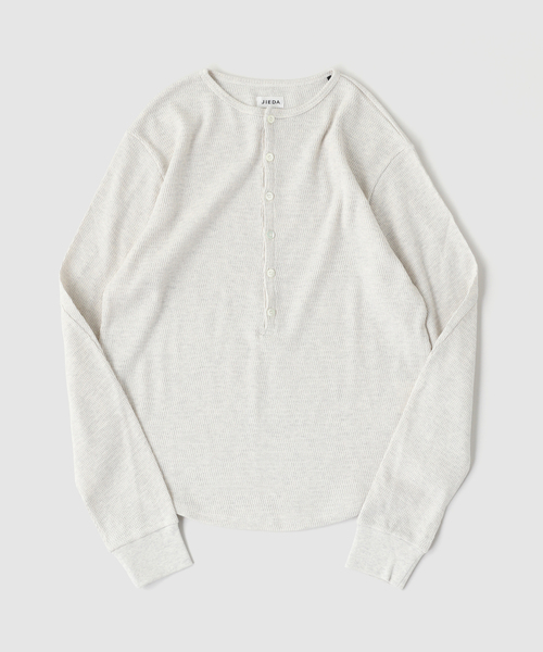 JIEDA（ジエダ）の「JIEDA / ジエダ WAFFLE HENRY NECK L/S（Tシャツ/カットソー・メンズ・ホワイト/ブラック・1/2）」の2枚目の写真