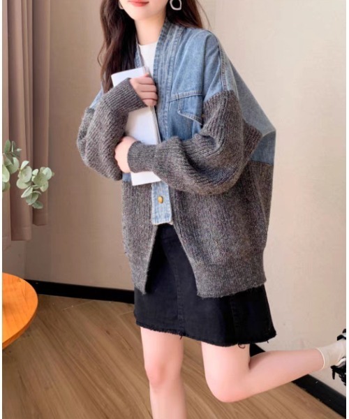 LUCPY(ラクピー)の「異素材切替デニムニットジャケット(その他アウター・レディース・ネイビー×ホワイト/ブルー系/ブルー・FREE)」の1枚目の写真