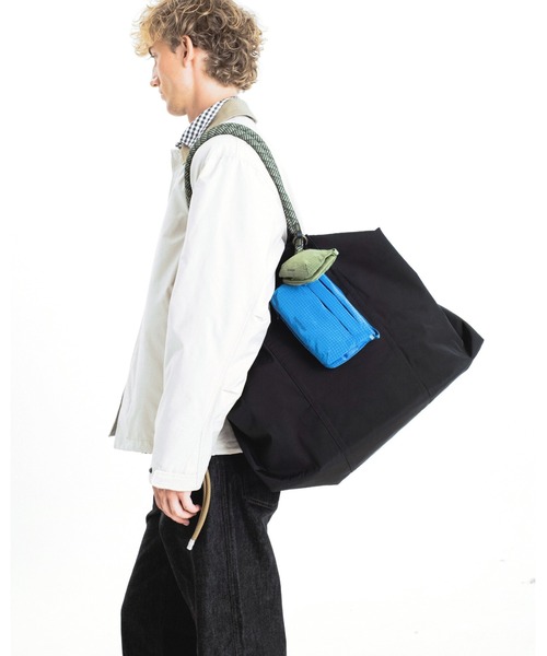 Topologie(トポロジー)の「Explorer Tote Weekender(トートバッグ・レディース・ブラック/モスグリーン系・ONE SIZE)」の13枚目の写真