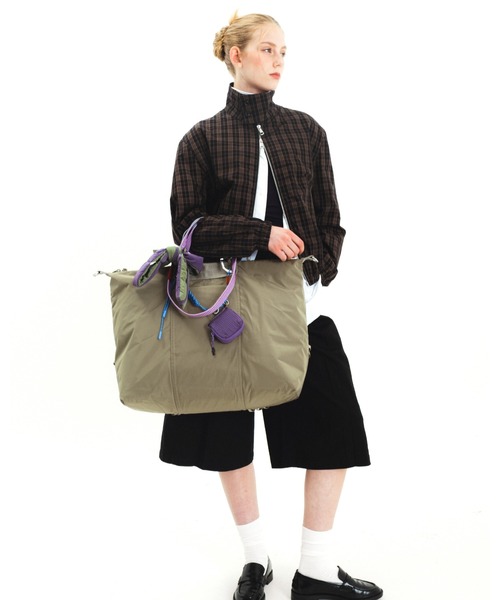 Topologie(トポロジー)の「Explorer Tote Weekender(トートバッグ・レディース・ブラック/モスグリーン系・ONE SIZE)」の14枚目の写真