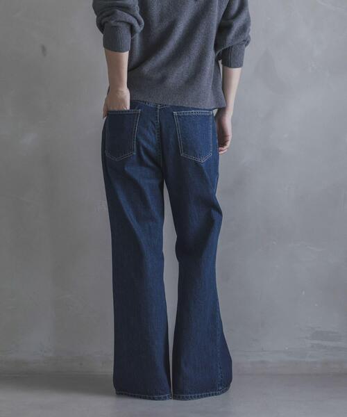 URBAN RESEARCH Sonny Label（アーバンリサーチサニーレーベル）の「ブーツカットデニム（デニムパンツ・レディース・インディゴブルー/ライトインディゴブルー・34/36/38）」の6枚目の写真