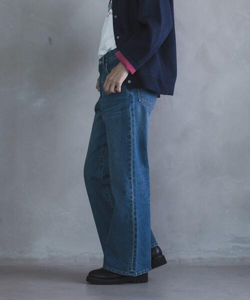 URBAN RESEARCH Sonny Label（アーバンリサーチサニーレーベル）の「ブーツカットデニム（デニムパンツ・レディース・インディゴブルー/ライトインディゴブルー・34/36/38）」の17枚目の写真