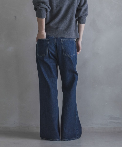 URBAN RESEARCH Sonny Label(アーバンリサーチサニーレーベル)の「ブーツカットデニム(デニムパンツ・レディース・インディゴブルー/ライトインディゴブルー・34/36/38)」の6枚目の写真