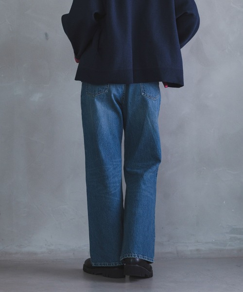 URBAN RESEARCH Sonny Label(アーバンリサーチサニーレーベル)の「ブーツカットデニム(デニムパンツ・レディース・インディゴブルー/ライトインディゴブルー・34/36/38)」の12枚目の写真