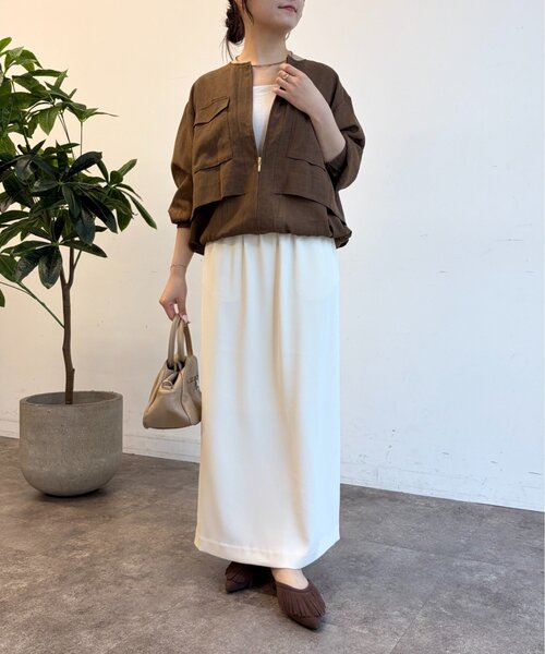 Jena espace merveilleux(ジェナ エスパスメルヴェイユ)の「トロミイージースカート2(スカート・レディース・ブラック/カーキ/アイボリー・FREE)」の4枚目の写真