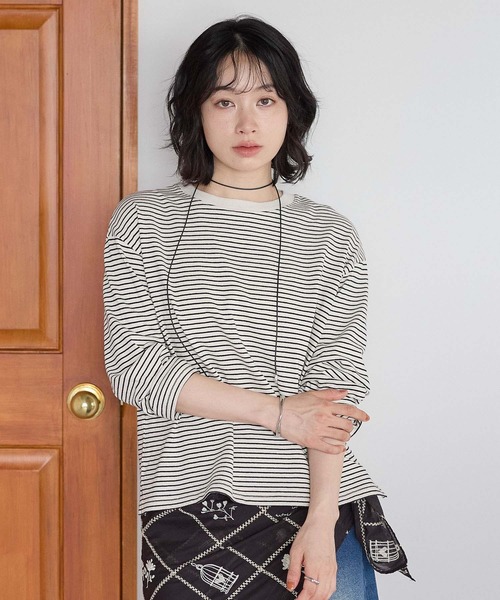 HEART MARKET(ハートマーケット)の「ワイドなボーダーロンT(Tシャツ/カットソー・レディース・グリーン/チャコール/ナチュラル/ミント/ブラック/オレンジ/レッド/カーキ・LL/LARGE/MEDIUM)」の4枚目の写真