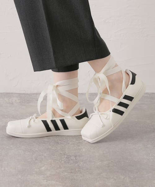 adidas Originals（アディダスオリジナルス）の「ADIDAS × JENNIE / アディダス × ジェニー SUPERSTAR SQ BALLET W（スニーカー・レディース・ブラック/アイボリー・25cm/24cm/23cm）」の22枚目の写真