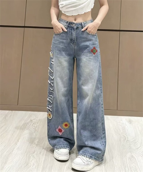 Dream garden（ドリームガーデン）の「パールモチーフ　花刺繍ワイドデニムパンツ（デニムパンツ・レディース・ブルー・2XL/M/S/XL）」の5枚目の写真