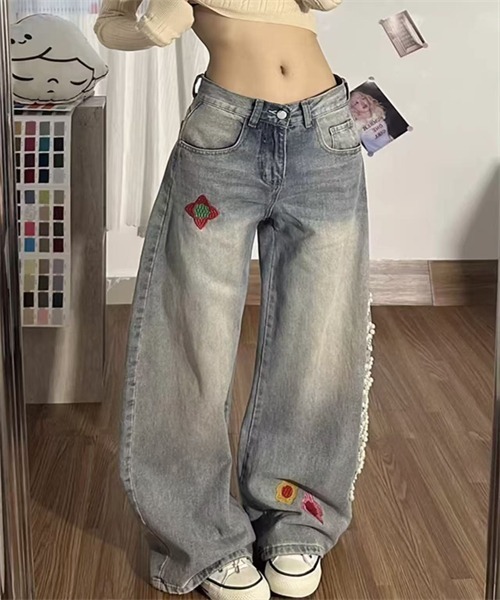 Dream garden（ドリームガーデン）の「パールモチーフ　花刺繍ワイドデニムパンツ（デニムパンツ・レディース・ブルー・2XL/M/S/XL）」の9枚目の写真