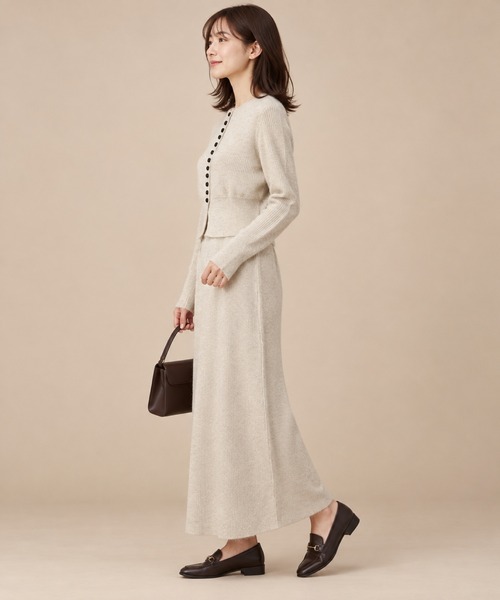 BLoomMe(ブルームミー)の「端正なシルエットで魅せる、ニットカーディガン&ロングスカートセットアップ(セットアップ・レディース・ブラウン/ダークグレー/ライトグレー/ベージュ・M)」の21枚目の写真