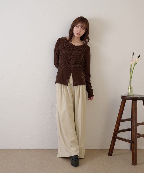 raffime（ラフィミー）の「【Raffime】ギャザーベロアトップス（Tシャツ/カットソー・レディース・ダークブラウン/アイボリー・フリー）」の21枚目の写真