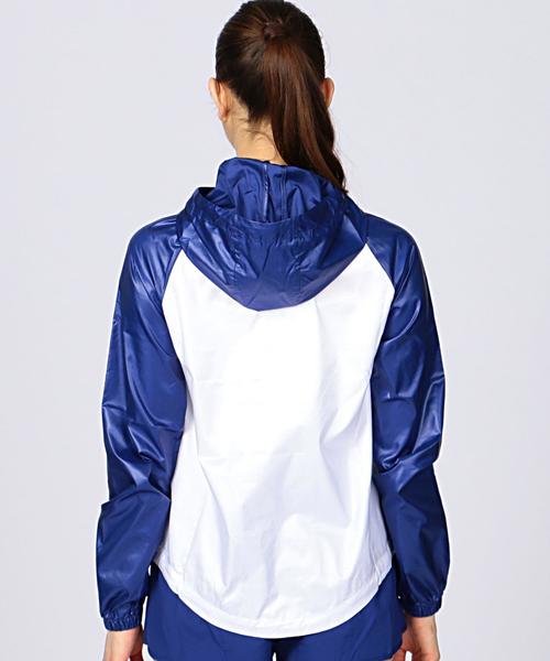 NIKE（ナイキ）の「NIKE（ナイキ） シティパッカブルジャケット（その他アウター・レディース・ブラック/コバルトブルー・MEDIUM/SMALL）」の3枚目の写真