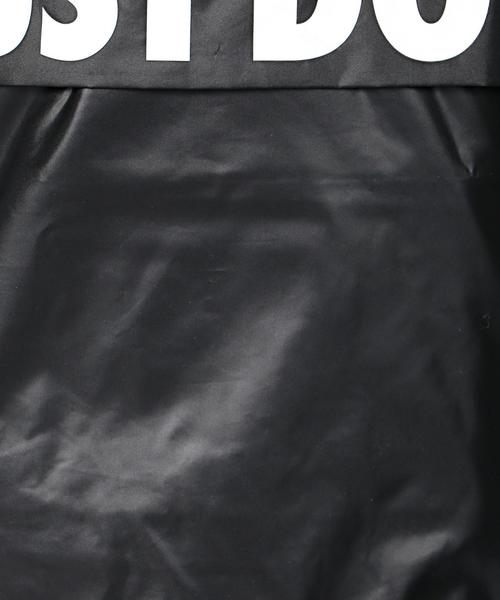 NIKE（ナイキ）の「NIKE（ナイキ） シティパッカブルジャケット（その他アウター・レディース・ブラック/コバルトブルー・MEDIUM/SMALL）」の10枚目の写真