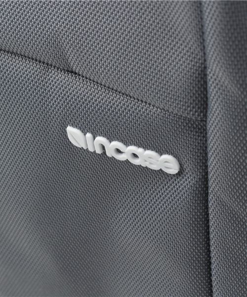 incase(インケース)の「CL55533 Icon Pack Nylon(バックパック/リュック・メンズ・グレー・ONE SIZE)」の9枚目の写真