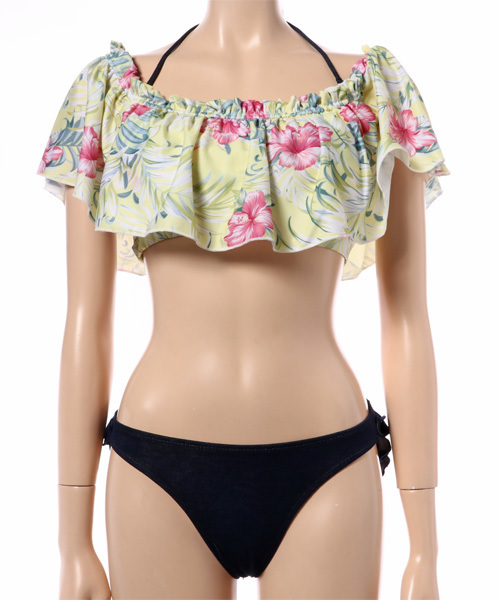 KOBE LETTUCE（コウベレタス）の「オフショルダー風フリルビキニ水着上下2点セットアップ（水着・レディース・ダークネイビー/ピンク/オレンジ系その他/オフホワイト/ブルー系その他/チェック/サックスブルー/イエロー系その他/ブラック/ドット/イエロー/ラベンダー/ブラック系その他/ホワイト系その他・FREE）」の10枚目の写真