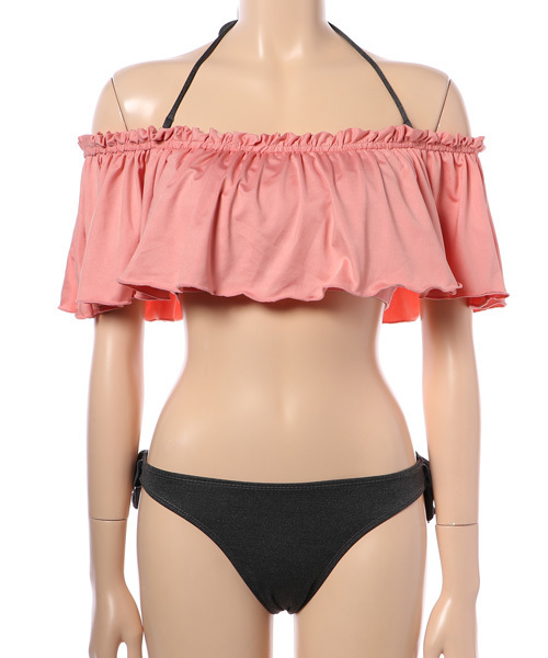 KOBE LETTUCE（コウベレタス）の「オフショルダー風フリルビキニ水着上下2点セットアップ（水着・レディース・ダークネイビー/ピンク/オレンジ系その他/オフホワイト/ブルー系その他/チェック/サックスブルー/イエロー系その他/ブラック/ドット/イエロー/ラベンダー/ブラック系その他/ホワイト系その他・FREE）」の11枚目の写真