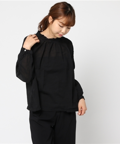 LBC（エルビーシー）の「40ボイルスタンドフリルネックブラウス             （シャツ/ブラウス・レディース・ブラウン/ホワイト/ブラック・LARGE/MEDIUM）」の12枚目の写真