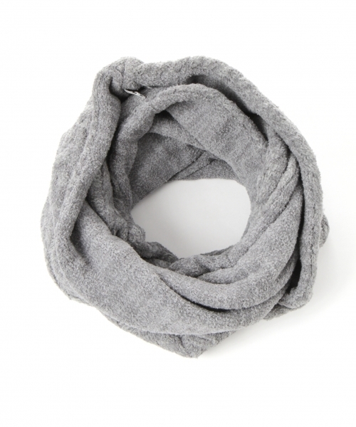 スヌードならグレー メンズコーデの必須なおしゃれアイテムは