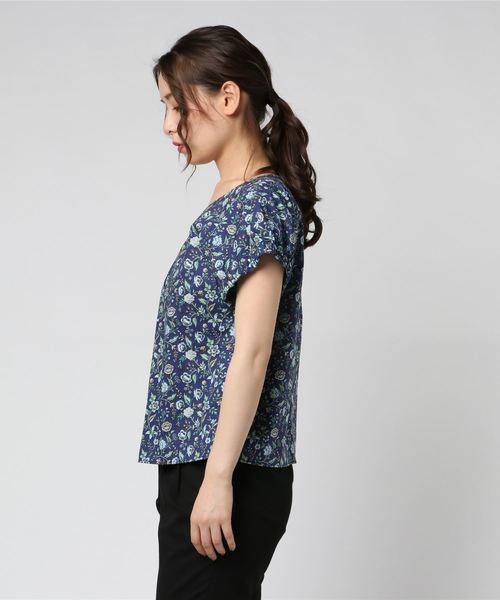 un dix cors（アンディコール）の「リバティプリントフレンチブラウス（シャツ/ブラウス・レディース・ブラック/パープル・FREE）」の3枚目の写真