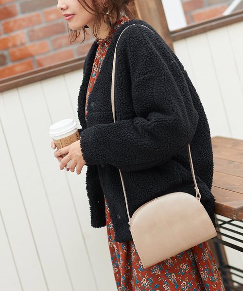 titivate（ティティベイト）の「ｵｰﾊﾞｰｻｲｽﾞﾎﾞｱｼﾞｬｹｯﾄ（ノーカラージャケット・レディース・アイボリー/ブラック/グレー/グレイッシュベージュ・S/M/L）」の13枚目の写真