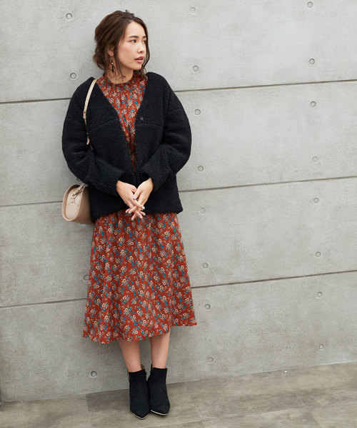 titivate（ティティベイト）の「ｵｰﾊﾞｰｻｲｽﾞﾎﾞｱｼﾞｬｹｯﾄ（ノーカラージャケット・レディース・アイボリー/ブラック/グレー/グレイッシュベージュ・S/M/L）」の14枚目の写真