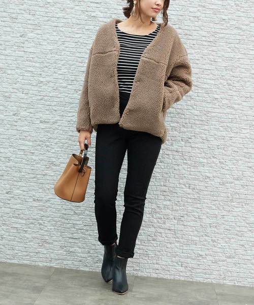 titivate（ティティベイト）の「ｵｰﾊﾞｰｻｲｽﾞﾎﾞｱｼﾞｬｹｯﾄ（ノーカラージャケット・レディース・アイボリー/ブラック/グレー/グレイッシュベージュ・S/M/L）」の16枚目の写真