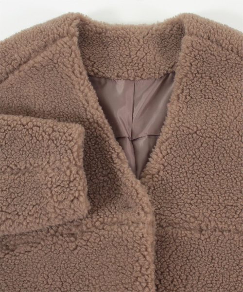 titivate（ティティベイト）の「ｵｰﾊﾞｰｻｲｽﾞﾎﾞｱｼﾞｬｹｯﾄ（ノーカラージャケット・レディース・アイボリー/ブラック/グレー/グレイッシュベージュ・S/M/L）」の21枚目の写真