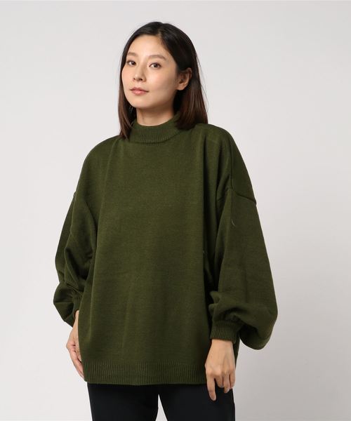 PUNYUS(プニュズ)の「バルーンスリーブニット(ニット/セーター・レディース・ブラック/オフホワイト/カーキ/マスタード/ワイン・1/2/4/3)」の1枚目の写真