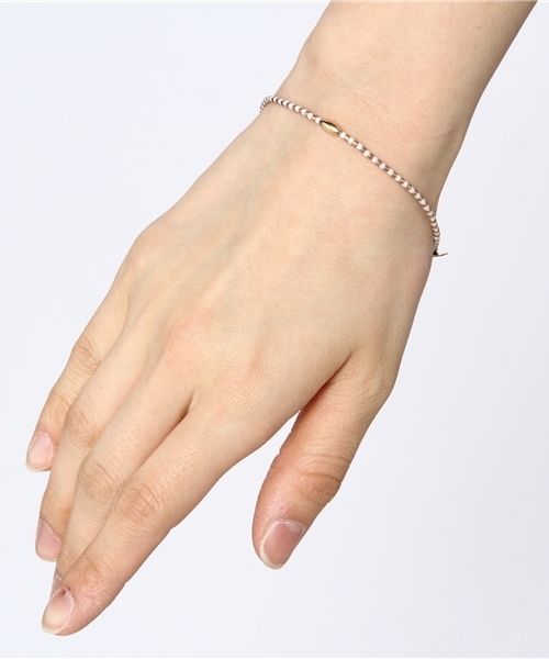 bpr BEAMS Women's（ビーピーアール　ビームス）の「NIKKI-B / GFdetail ブレスレット（ブレスレット・レディース・ホワイト/ブラック・ONE SIZE）」の6枚目の写真