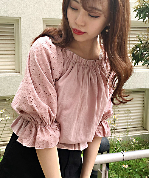 apres jour（アプレジュール）の「袖コットンレースブラウス【ZOZOTOWN限定アイテム】（シャツ/ブラウス・レディース・オフホワイト/サックスブルー/ピンクベージュ/オレンジ系その他・フリー）」の8枚目の写真