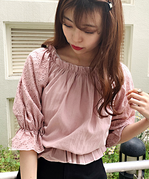 apres jour（アプレジュール）の「袖コットンレースブラウス【ZOZOTOWN限定アイテム】（シャツ/ブラウス・レディース・オフホワイト/サックスブルー/ピンクベージュ/オレンジ系その他・フリー）」の12枚目の写真