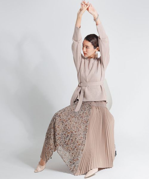 LADYMADE(レディメイド)の「カシミア混ショルダーベルトニットプルオーバー(ニット/セーター・レディース・ベージュ/グレー/パープル系その他・FREE)」の6枚目の写真