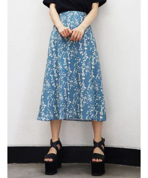 EMODA(エモダ)の「【EMODA×佐藤晴美】リラックスヘムフレアスカート(スカート・レディース・グレー/ブラック/その他・SMALL/MEDIUM)」の4枚目の写真