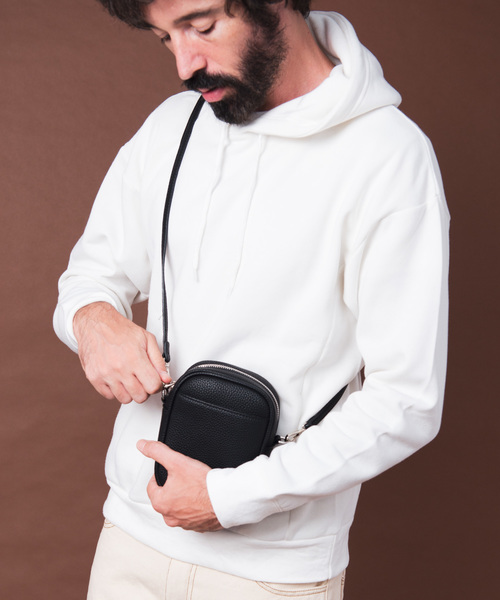 YARD PLUS（ヤードプリュス）の「YARD PLUS レザーウエストBAG（ボディバッグ/ウエストポーチ・メンズ・ブラック・FREE）」の5枚目の写真