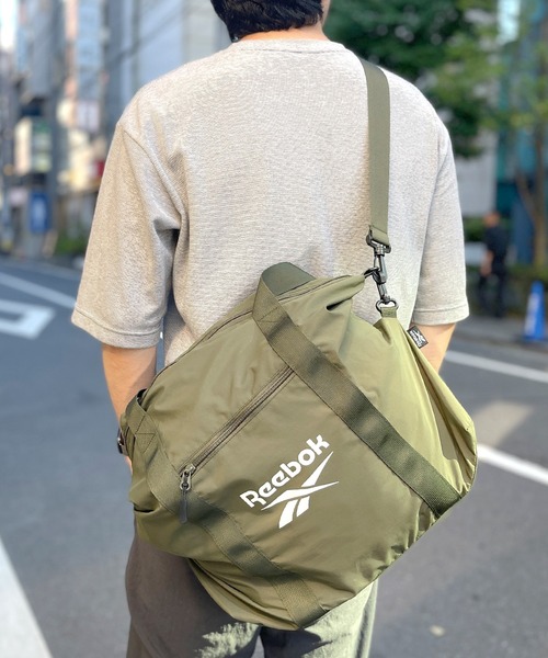 Reebok（リーボック）の「【Reebok/リ－ボック】ナイロンショルダーバッグ トートバッグ ポケット付き 2WAYバッグ（トートバッグ・メンズ・ホワイト/ブラック/ネイビー/カーキ/グレー/ブラック系その他・FREE）」の15枚目の写真