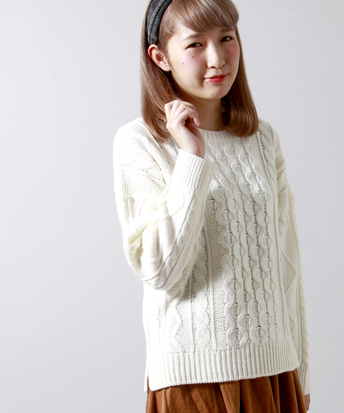 WEGO（ウィゴー）の「WEGO/ケーブル編みニット（ニット/セーター・レディース・アイボリー/杢グレー/ダークグリーン/ネイビー/サックスブルー/ライトピンク・FREE）」の2枚目の写真