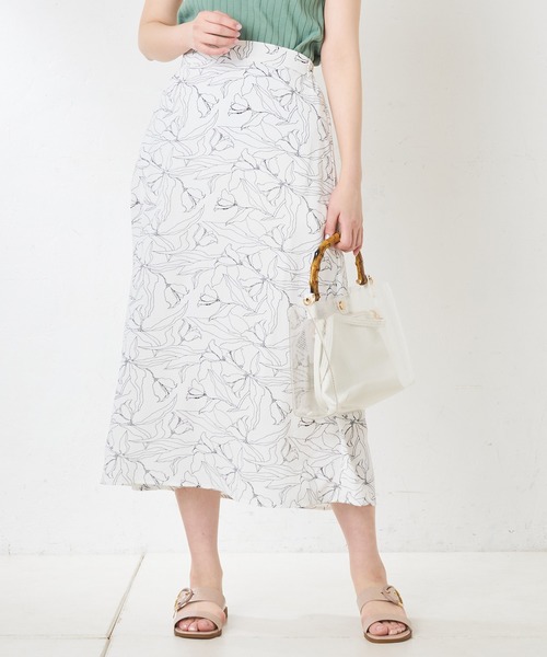 natural couture（ナチュラルクチュール）の「チューリップ柄スカート（スカート・レディース・アイボリー/オフホワイト/ブラック・FREE）」の2枚目の写真