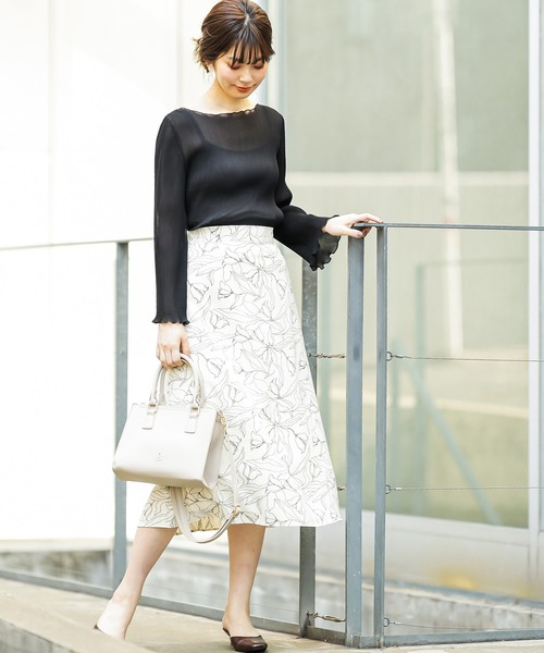 natural couture（ナチュラルクチュール）の「チューリップ柄スカート（スカート・レディース・アイボリー/オフホワイト/ブラック・FREE）」の3枚目の写真