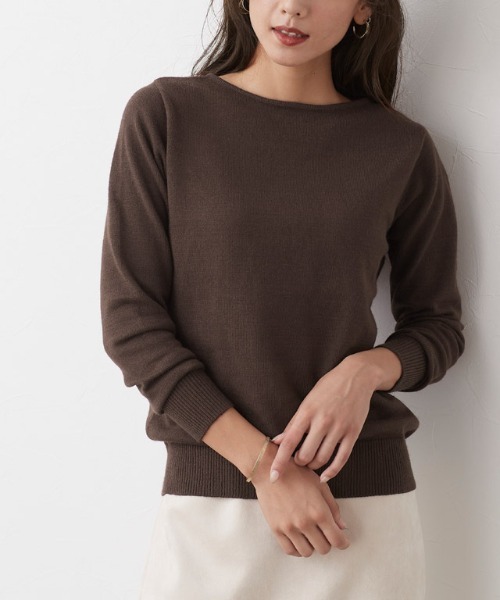 Pierrot(ピエロ)の「ネックが選べるプレミアムカシミヤタッチニット(ニット/セーター・レディース・ブラック/ベージュ/ブラウン/イエロー/オレンジ/ブルー/アイボリー/オートミール/ホワイト系その他/ブラック系その他/ブラウン系その他/ベージュ系その他/ブルー系その他/イエロー系その他/ピンク系その他/オレンジ系その他/ライトピンク/グレイッシュベージュ/ベージュ系その他2/ベージュ系その他3/ラベンダー/パープル系その他/ピンク系その他2/グレー系その他/ブルー系その他2/グリーン系その他2/ピンク/ライトグレー/ブルー系その他3/グリーン系その他/ブルー系その他5/ブルー系その他4/ミント/グリーン系その他3/レンガ/ブルー系その他6/ロイヤルブルー/ピンク系その他4/レッド系その他/ピンク系その他3/グリーン系その他4/ピンク系その他6/グリーン系その他5/ベージュ系その他4/ピンク系その他5/ネイビー/インディゴブルー/ブラウン系その他3/ブラウン系その他2/ブルー系その他7/ネイビー系/ブルー系/ライトブルー/チャコール/ブルー系1/グレー系その他2/ブルー系2/ピンク系2/ピンク系1/グリーン系/ピンク系4/ピンク系3/モカ/ブラウン系/グリーン系1/ベージュ系その他5/ベージュ系その他6・S/M/L/3L/LL)」の12枚目の写真