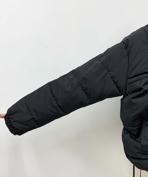 PICCIN(ピッチン)の「ギャザー中綿ジャケット(ブルゾン・レディース・ブラック/オフホワイト・M/L)」の18枚目の写真