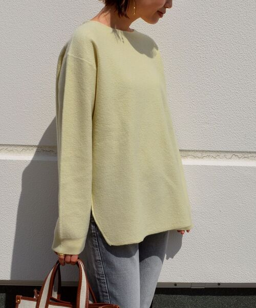 SHIPS（シップス）の「ウールサイドスリットプルオーバーニット（ニット/セーター・レディース・ベージュ/オフホワイト/ダークグレー・ONE SIZE）」の11枚目の写真