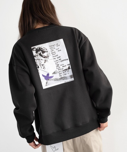 Mark Gonzales(マーク・ゴンザレス)の「Mark Gonzales 別注 ビッグシルエット バックプリント 裏起毛 クルーネックスウェットトレーナー(スウェット・メンズ・ブラック/ベージュ/ブラウン/グレー/オフホワイト/グリーン/ブルー/ベージュ系その他/ブラック系その他/ブラウン系その他/グリーン系その他/グレー系その他/ホワイト系その他/ブルー系その他/ベージュ系その他2/ブラック系その他2/ブラウン系その他2/グリーン系その他2/グレー系その他2/ホワイト系その他2/ブルー系その他2・M/L/XL)」の5枚目の写真