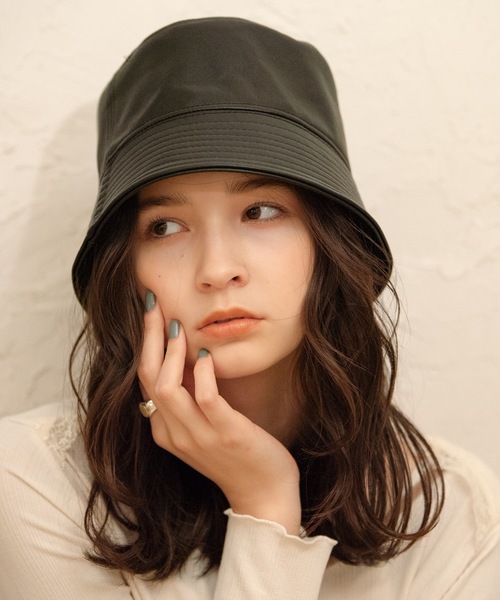 flowriri(フロウリリ)の「flowriri レザーバケットハット(ハット・レディース・アイボリー/ブラック・FREE)」の12枚目の写真