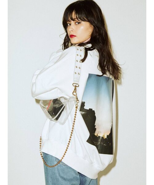 jouetie（ジュエティ）の「タートルレイヤードBIGプルオーバー（スウェット・レディース・オフホワイト/ブラック/ライトブルー・MEDIUM）」の2枚目の写真