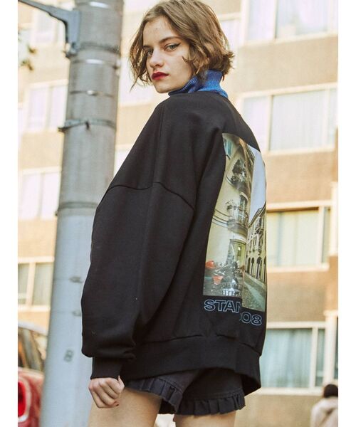 jouetie（ジュエティ）の「タートルレイヤードBIGプルオーバー（スウェット・レディース・オフホワイト/ブラック/ライトブルー・MEDIUM）」の4枚目の写真