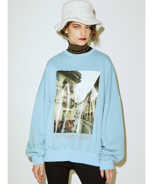 jouetie（ジュエティ）の「タートルレイヤードBIGプルオーバー（スウェット・レディース・オフホワイト/ブラック/ライトブルー・MEDIUM）」の8枚目の写真