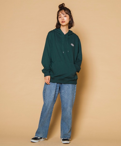 WEGO（ウィゴー）の「WEGO/ロゴ刺繍プルパーカー（パーカー・メンズ・オフホワイト/ダークグリーン・LARGE/MEDIUM/SMALL）」の7枚目の写真