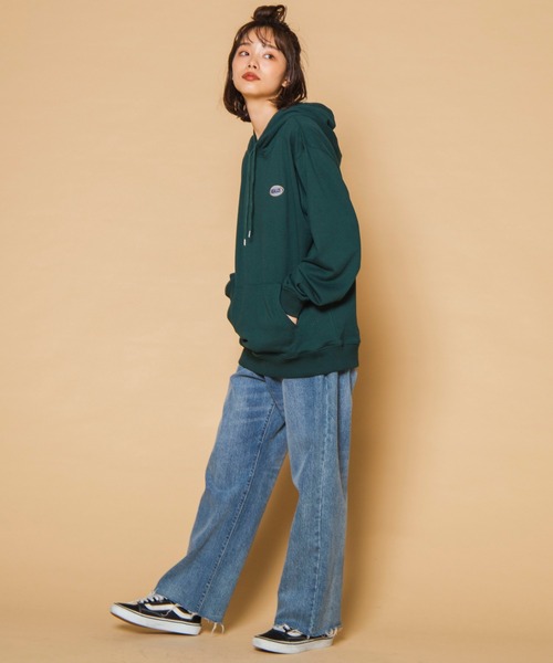 WEGO（ウィゴー）の「WEGO/ロゴ刺繍プルパーカー（パーカー・メンズ・オフホワイト/ダークグリーン・LARGE/MEDIUM/SMALL）」の4枚目の写真