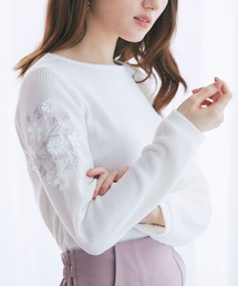 tocco closet | 刺繍入りフラワーモチーフ装飾起毛リブカットソープルオーバー(ニット/セーター)